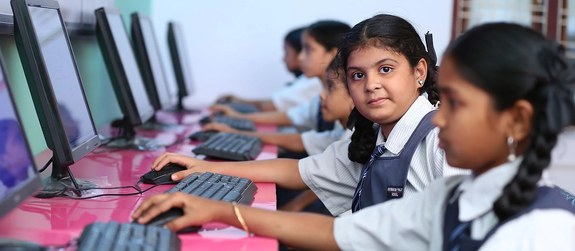 Duis consequat arcu et lacus